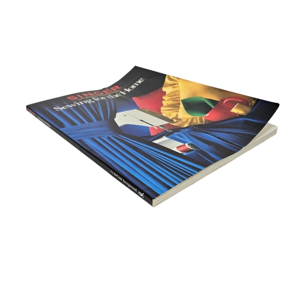 VTG Singer Sewing Reference Library Books Lot Of 2 Paperback - Picture 6 of 9